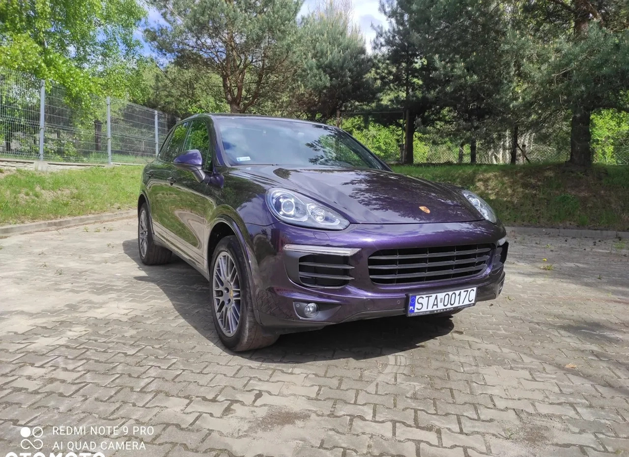 Porsche Cayenne cena 165000 przebieg: 88000, rok produkcji 2017 z Poznań małe 277